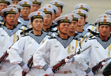китайские моряки